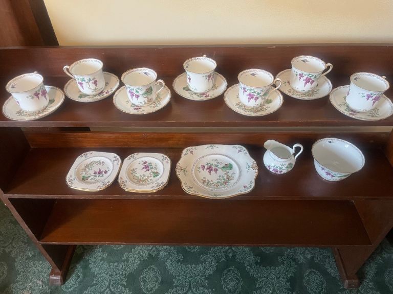 Delicate Tuscan China tea service made by RH and SL Plant