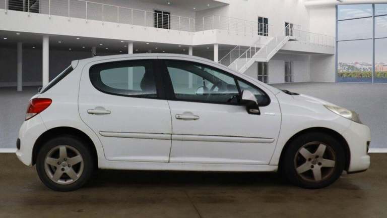 2010 Peugeot 207 1.4 Millesim 5dr HATCHBACK PETROL Manual