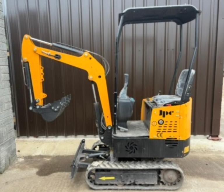 Mini Digger HT12 . 2026  New . 
