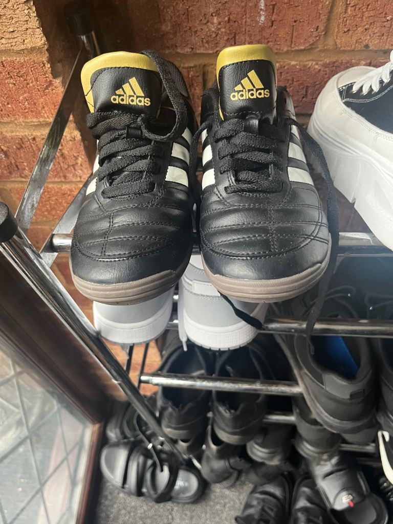 Unisex Adidas Trainers 