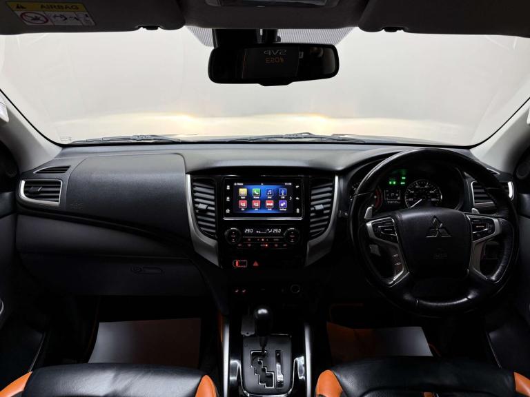 2018 Mitsubishi L200 2.4 L200 Barbarian SVP II DI-D Auto 4WD Pickup Diesel Automatic