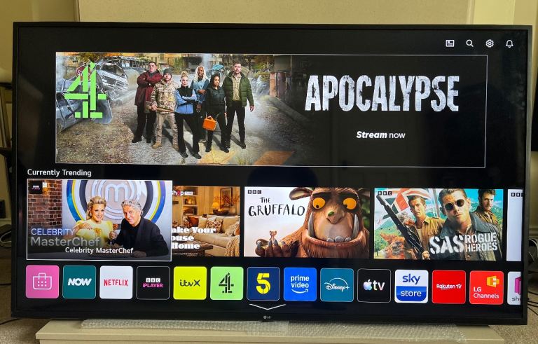 65” LG Smart TV AIRPLAY 4K UHD HDR LED YouTube Netflix WiFi deliver 