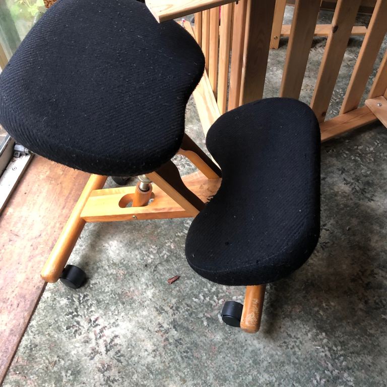 Ergonomic Kneeling Office Chair – Black, Good Condition