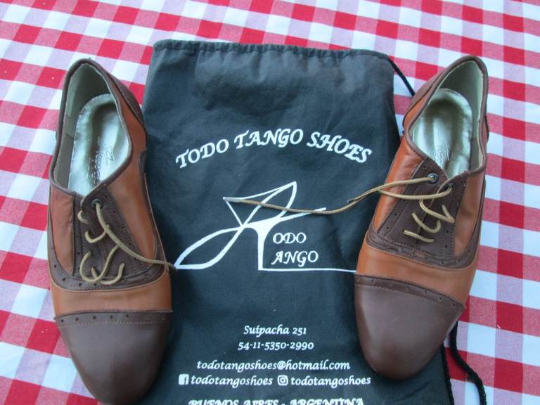 New Mens Tango Shoes from Buenos Aires, Size 42 wide, Dance Jazz WCS. Soft Leather and Suede Soles 