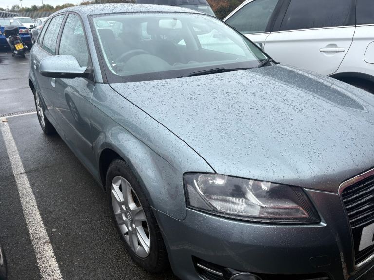 Audi, A3, Hatchback, 2011, Manual, 1598 (cc), 5 doors