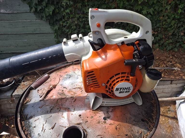 Stihl bg55 2-stroke petrol leaf blower 