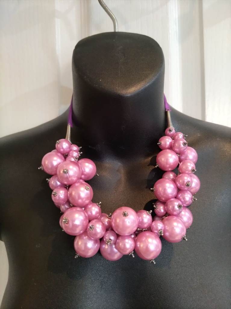 BRAND NEW GORGEOUS PINK CHUNKY  PEARL NECKLACE PERFECT GIFT 