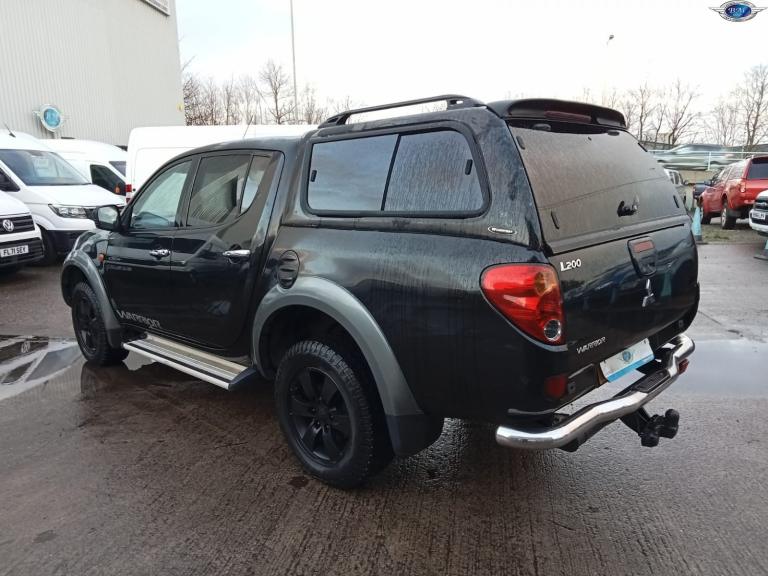 MITSUBISHI L200 2.5 DI-D Warrior Black Manual Diesel 2006