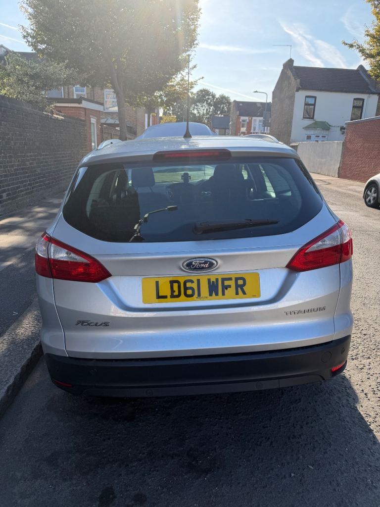 Ford, FOCUS, Estate, 2011, Semi-Auto, 1596 (cc), 5 doors