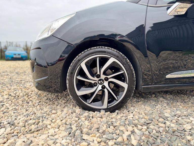 2015 DS Automobiles DS 3 1.6 BlueHDi DStyle Nav Euro 6 (s/s) 3dr HATCHBACK Diesel Manual