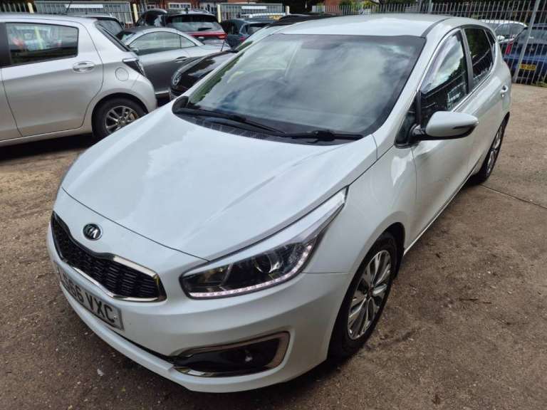 Kia Ceed 1.0T GDi ISG 3 5dr Petrol