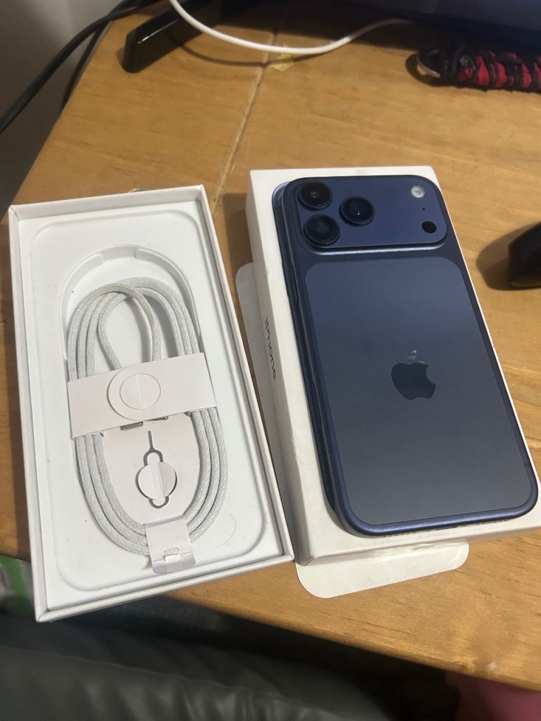 Apple iPhone 17Pro Blue – As Good As New, Unlocked