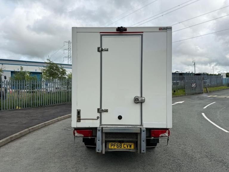 2018 68 REG MERCEDES BENZ SPRINTER 314 CDI MWB FRIDGE VAN AUTO WHITE EURO 6