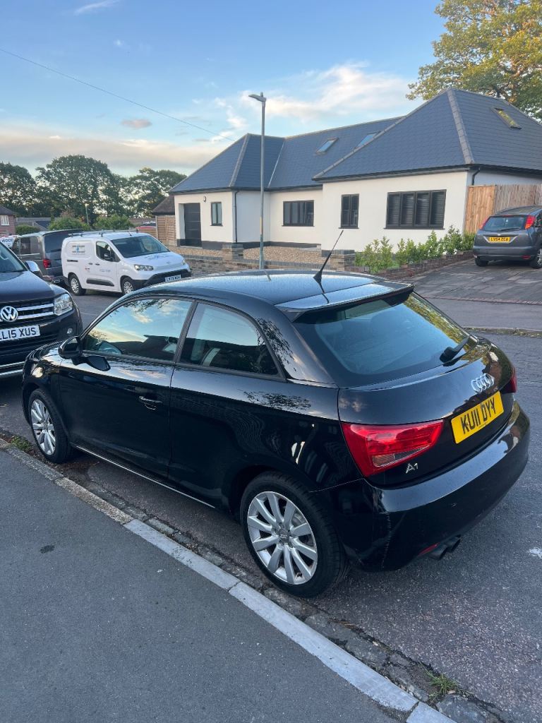 Audi, A1, Hatchback, 2011, Semi-Auto, 1390 (cc), 3 doors