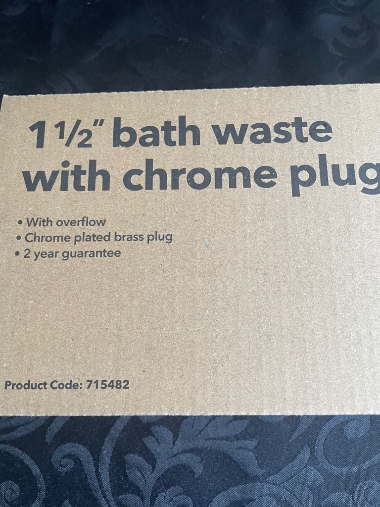 Bath waste kit 1 1/2 new in box 