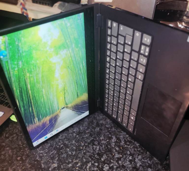 Lenovo/ i5 10th gen/ touchscreen laptop/ windows 11