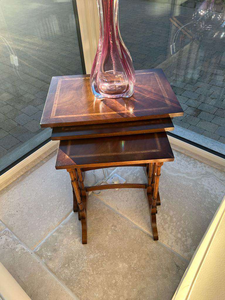 Mahagony nest of tables