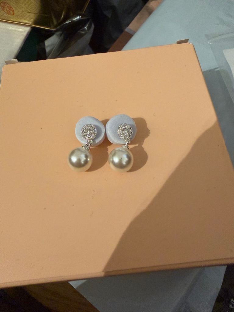 Elegant 10mm Pearl Drop Earrings with Sparkling Crystal Detail – Christmas Gift for Her