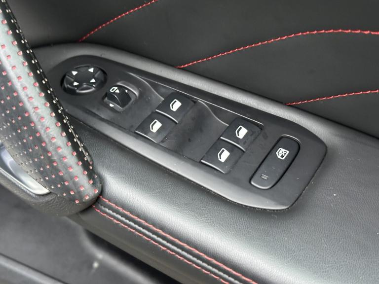 2015 Peugeot 208 2.0 BlueHDi GT-Line Diesel Manual 5 Door Estate Black