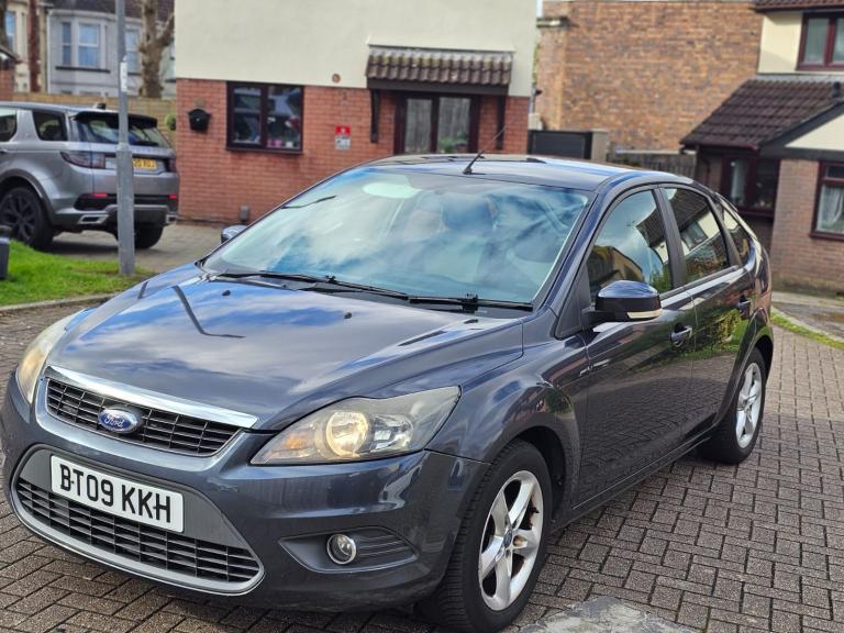 Ford Focus Titanium 1.6 petrol 2010