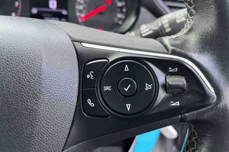 2021 Vauxhall Crossland X 1.2T [110] Griffin 5dr [6 Spd] [Start Stop] HATCHBACK PETROL Manual