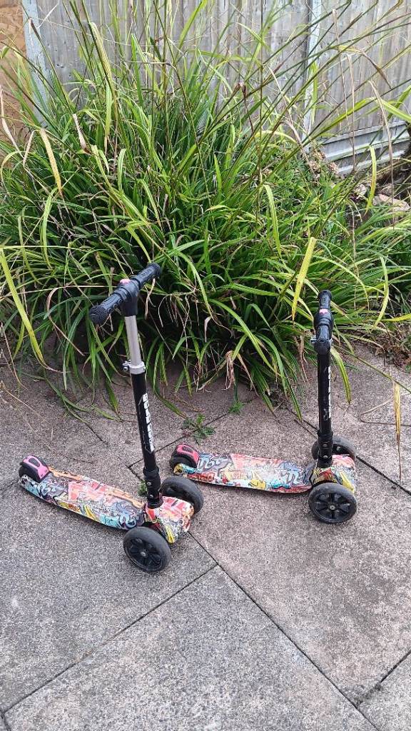2 Scooters