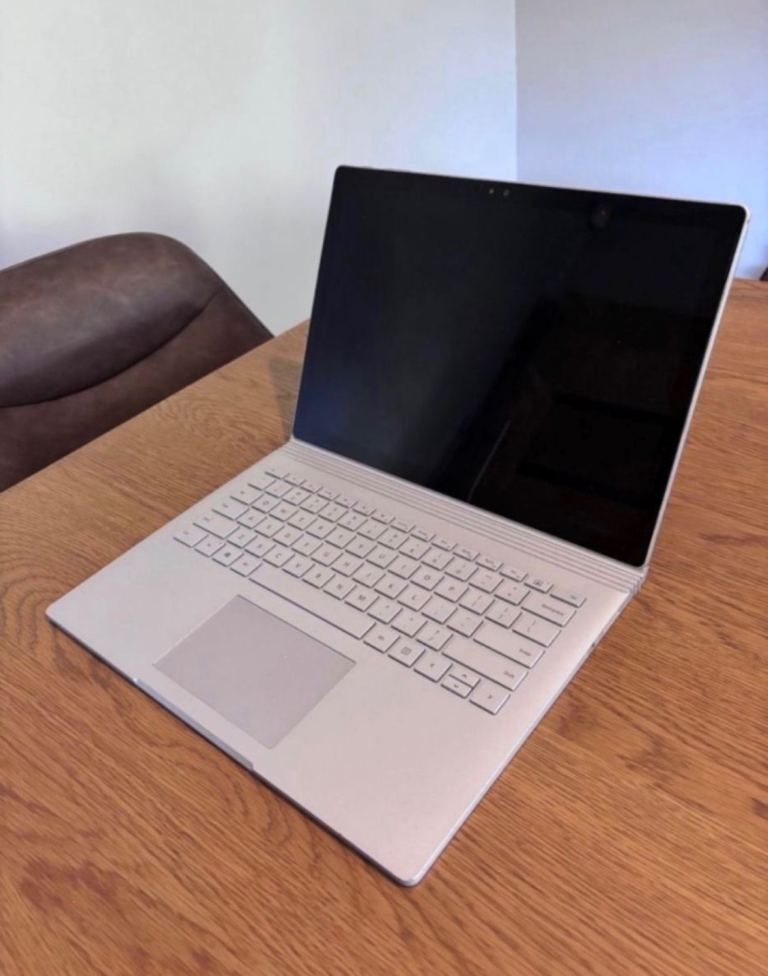 Microsoft Surface Book - (with Detachable Screen - Fully Reset - See Description) £90