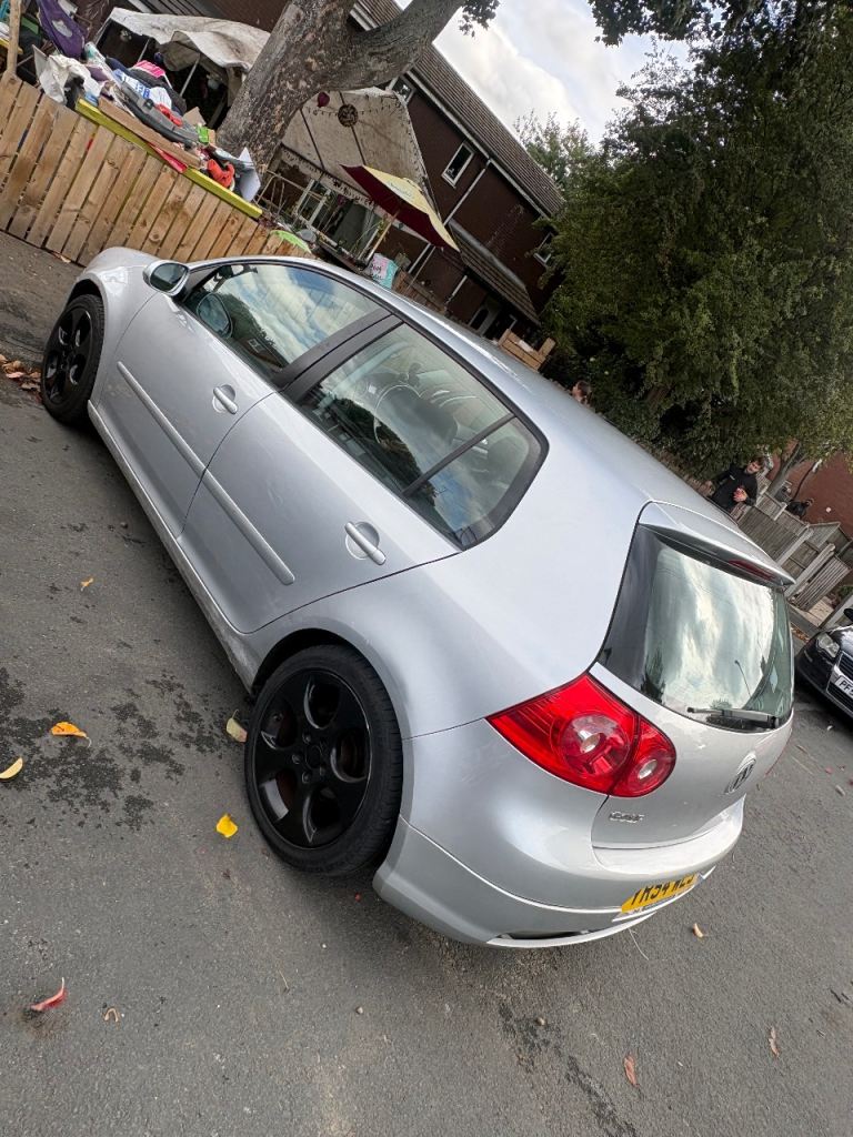 Volkswagen, GOLF, Hatchback, 2004, Manual, 1598 (cc), 5 doors