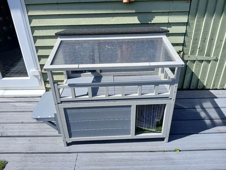 Outdoor Cat House