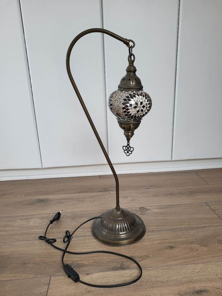 Beautiful original Oriental table lamp