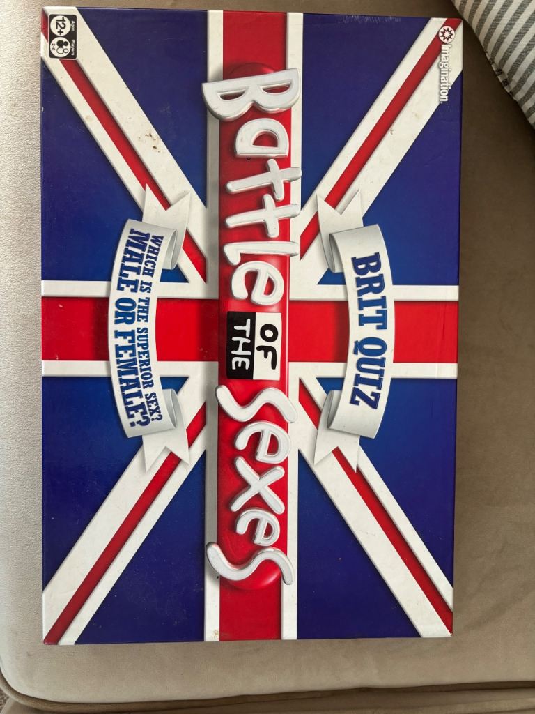Battle of the Sexes Brit Quiz Board Game – Good Condition