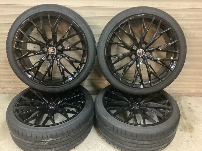 Wolfrace 20” Alloy wheels