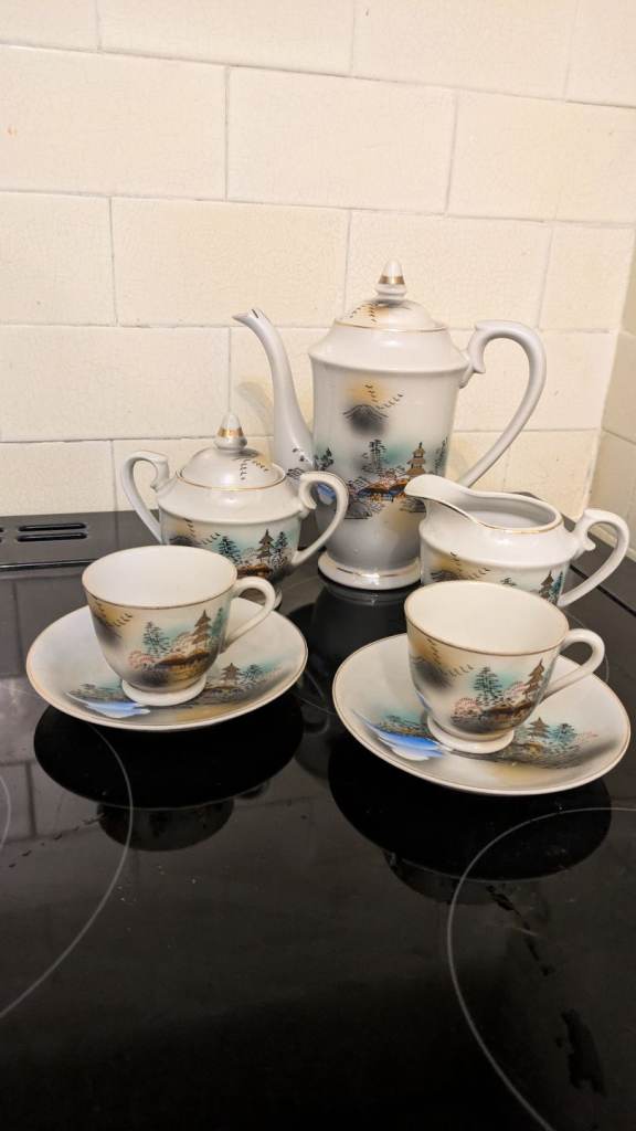 Vintage oriental tea for two set - geisha head in cup