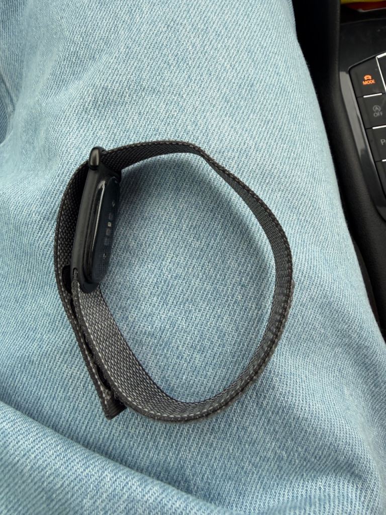 Fitness Tracker Smart Watch with Grey Fabric Strap – Good Condition
