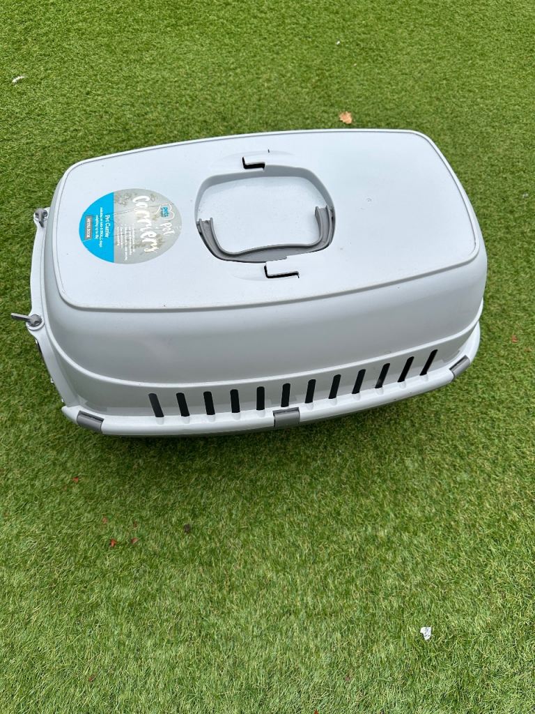 Pets At Home pet carrier upto 8kg