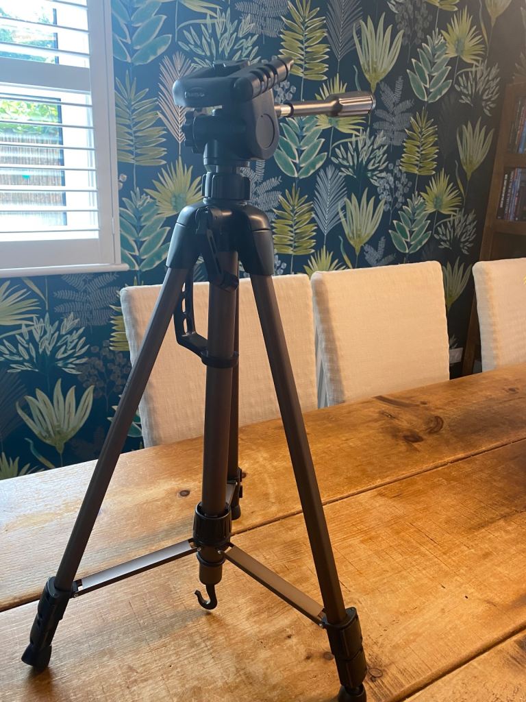 Hama Star 61 Tripod - Only Used Twice 