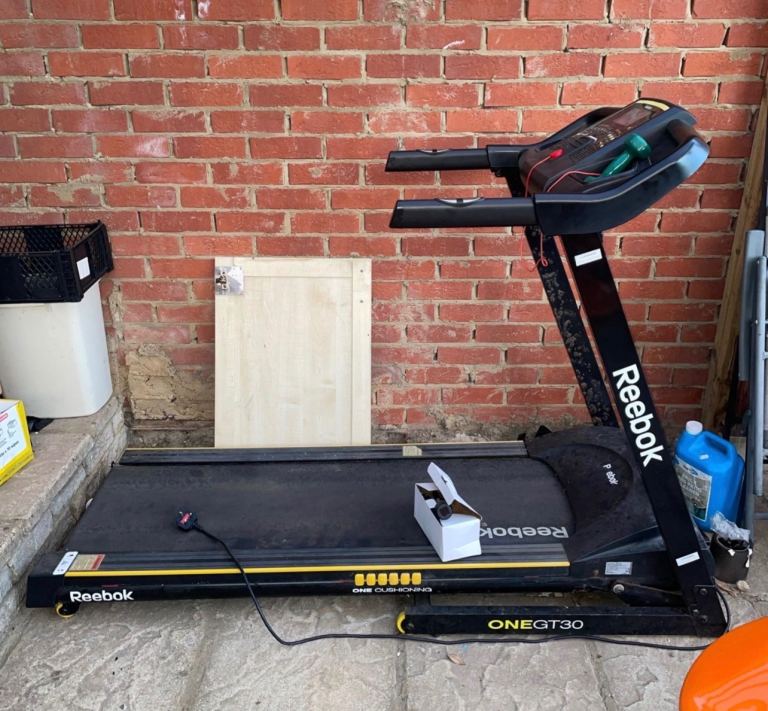 Reebok One Series GT30 Treadmill RVON-10021BK