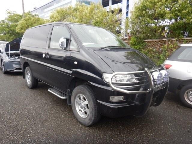 2005 Mitsubishi Delica SPACEGEAR CHAMONIX 3.0 V6 4X4 AUTOMATIC * 8 SEATER * LOW MILEAGE*  Petrol ...