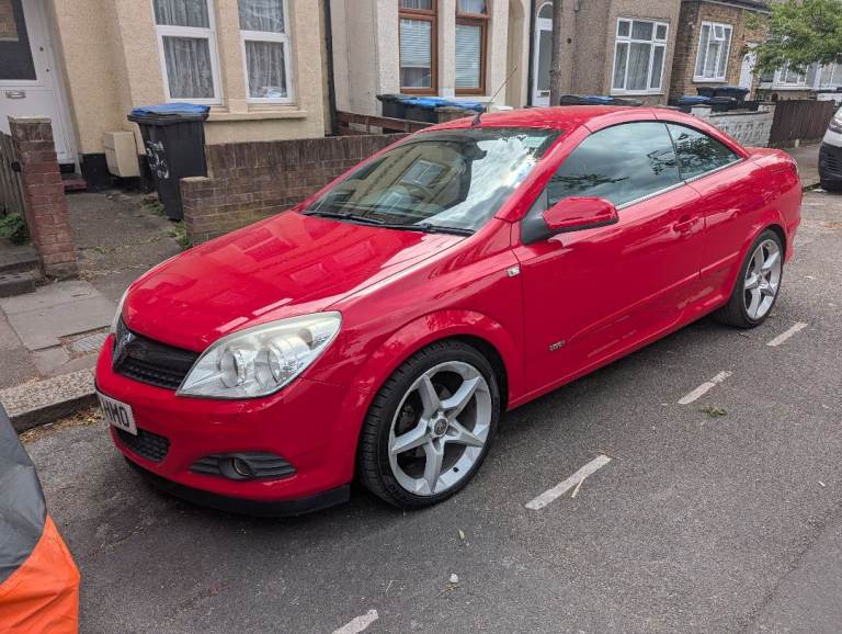 Vauxhall, ASTRA, Convertible, 2009, Manual, 1796 (cc), 3 doors