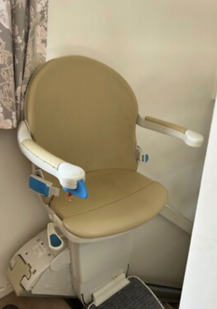 image for Straight handicare 950 stairlift including fitting 