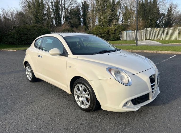 FULL YEARS MOT DECEMBER 2026 NEW BATTERY LOW INSURANCE 