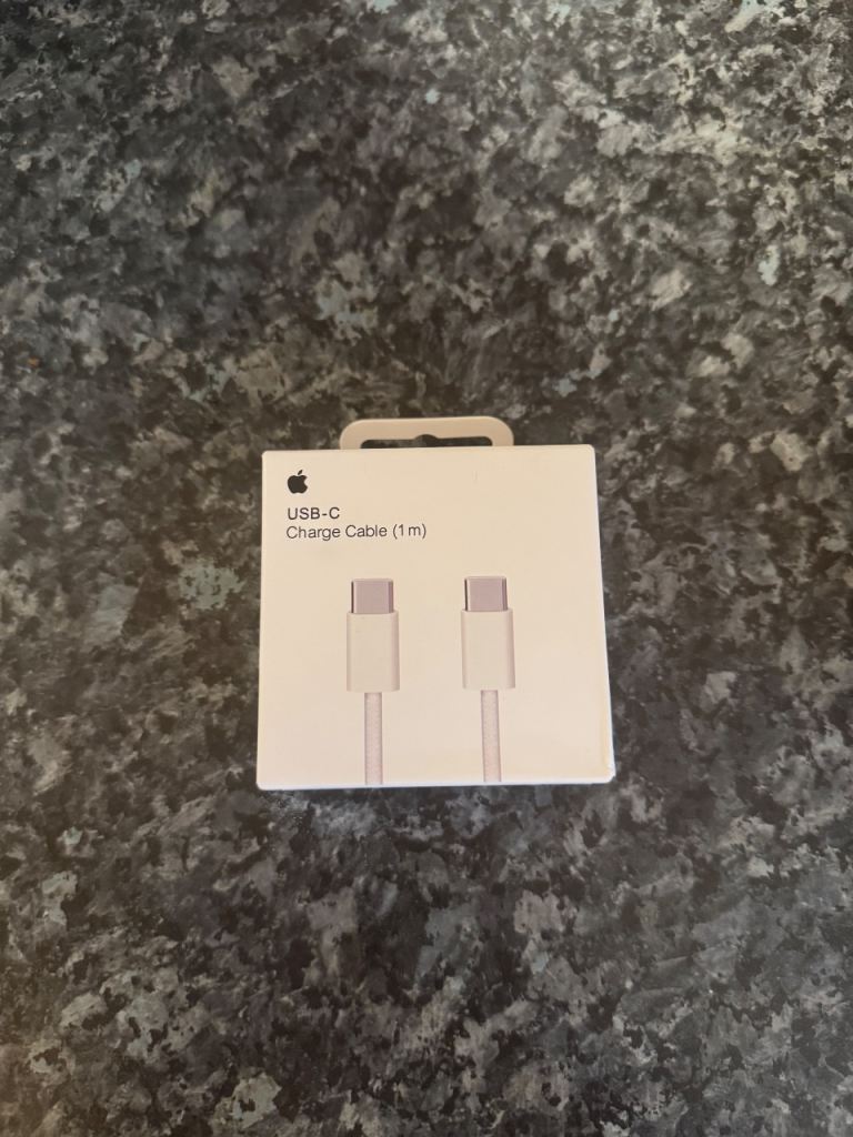 Brand New Genuine Apple USB-C Charging Cable – Fast Charge & Sync (iPhone & Android)