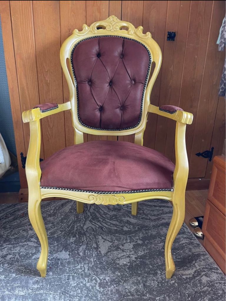 Gold & Brown Chesterfield Armchair 