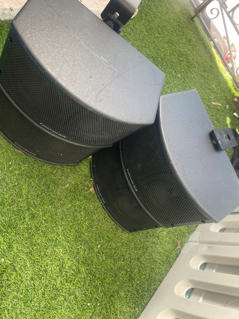 Outdoor speakers 