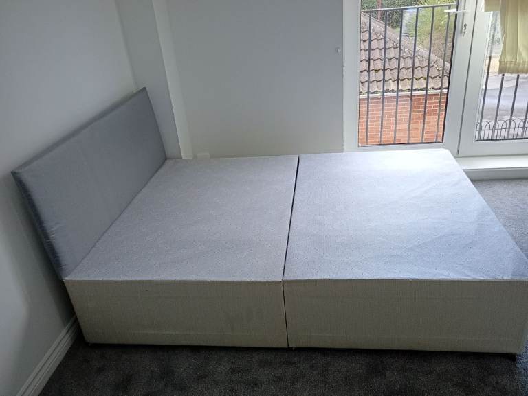 Double bed NO HEADBOARD 