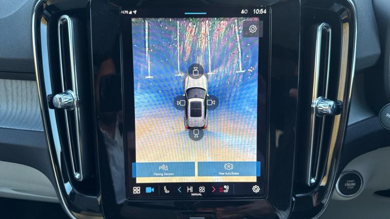 2025 Volvo XC40 2.0 B4P Ultra Dark 5dr Auto Petrol Estate Estate Petrol Automatic