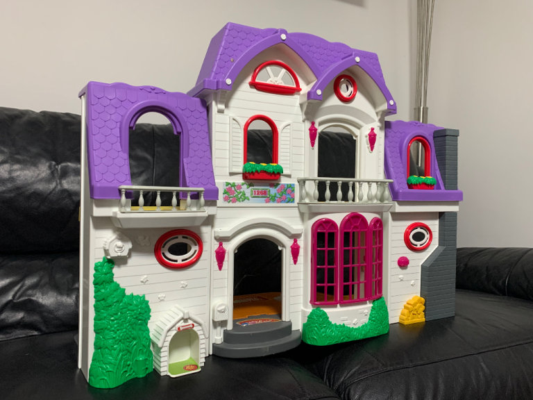 Fisher Price Vintage Loving Family Dream Dolls House 1990s, Foldable house