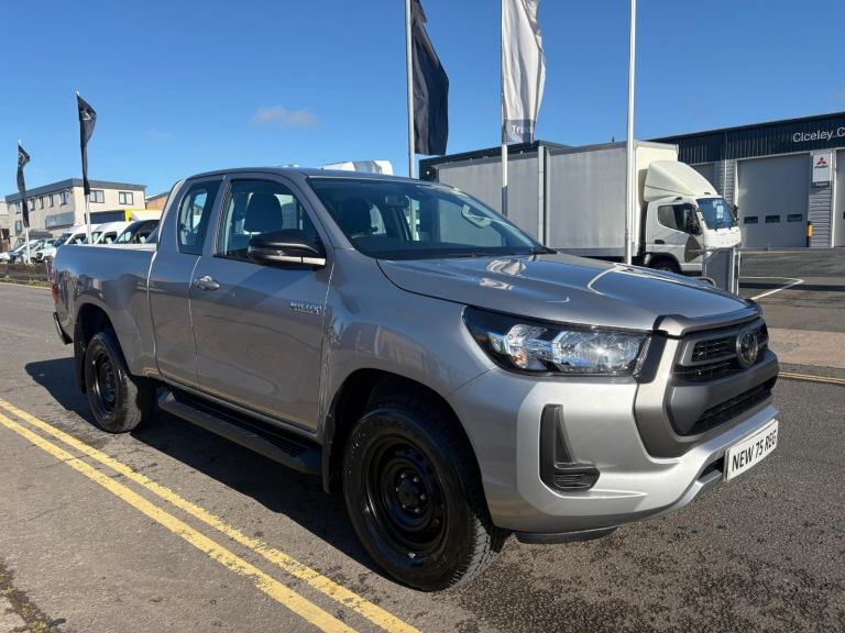 2025 Toyota Hilux Active Extra Cab Pick Up 2.4 D-4D PICK UP Diesel Manual