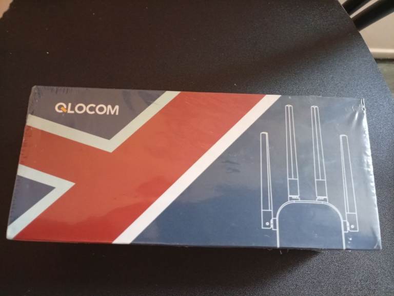 QLOCOM Broadband Router extender - Brand New, Sealed Box