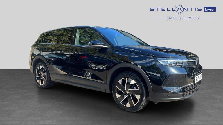 2025 Vauxhall Grandland 1.2 Ultimate SUV 5dr Petrol Hybrid e-DCT Euro 6 (s/s) (136 ps) SUV Hybrid...